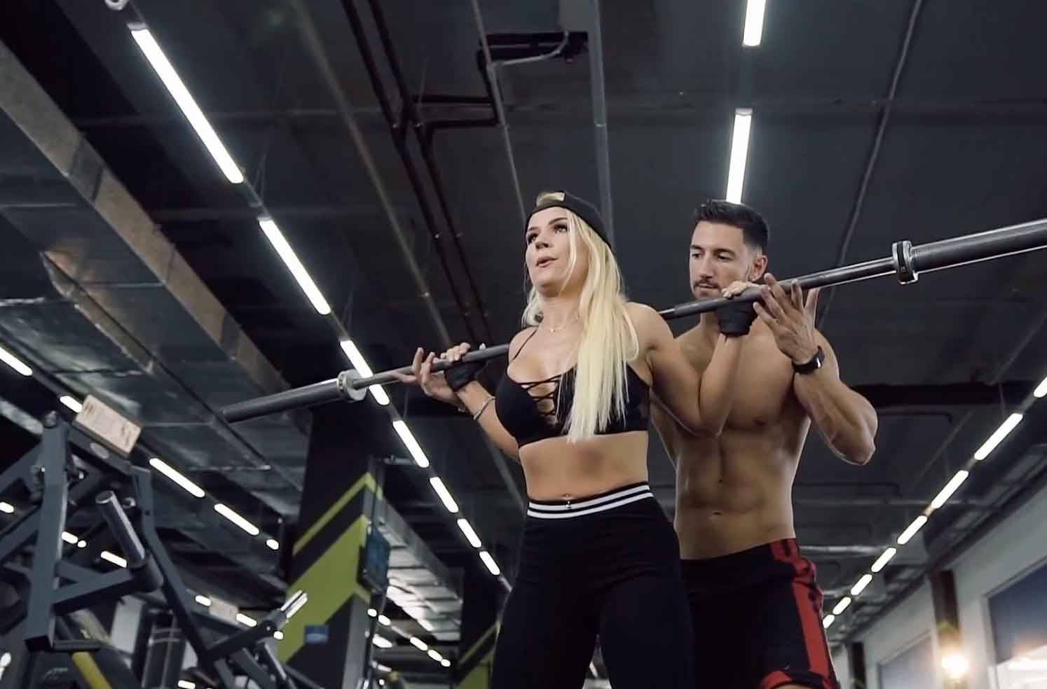 Trainer-costumer-Outro-shot
